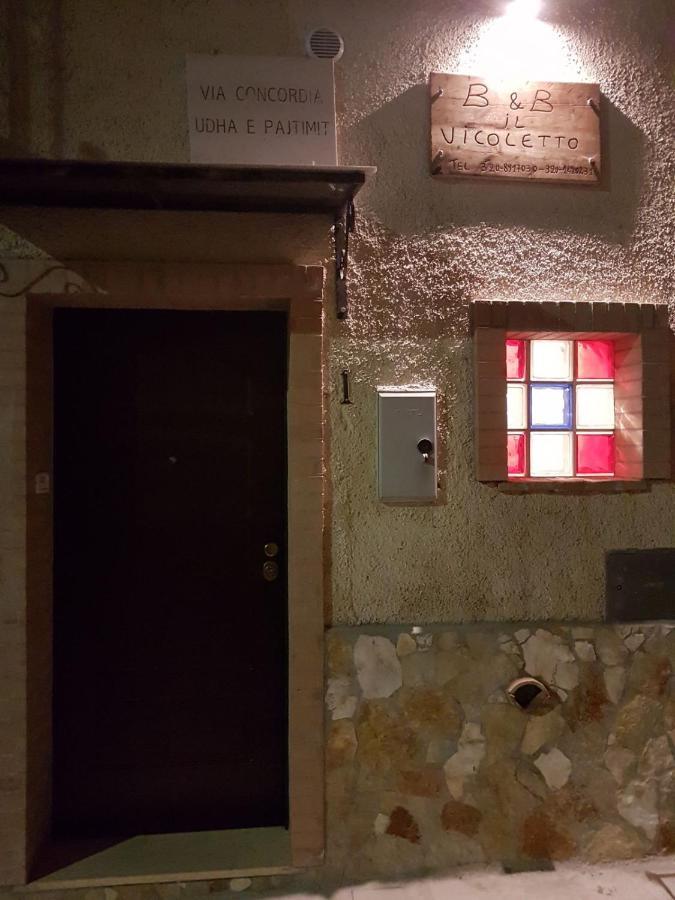 مبيت وإفطار Frascineto Il Vicoletto المظهر الخارجي الصورة
